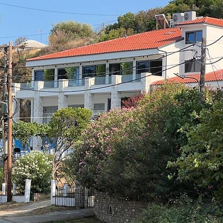 Hotel Kinira Exterior foto